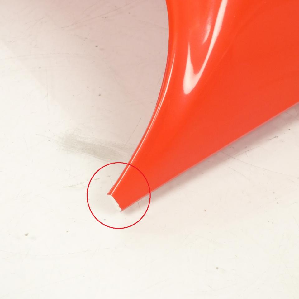 Carénage capot de selle passager pour scooter Aprilia 50 SR 1997-2000 AP8239411 101354