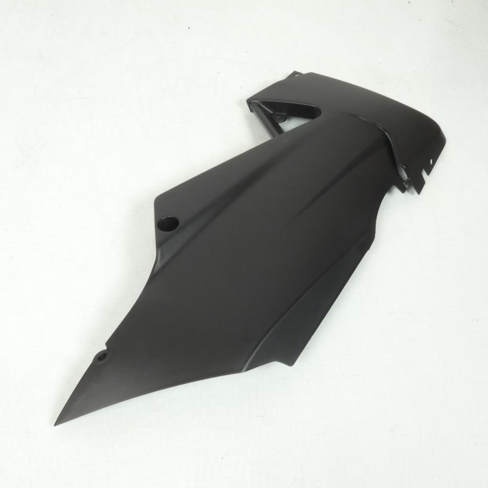 Sabot bas caisse droit pour moto Aprilia 125 RS 89768800XN3 897688 Noir Neuf