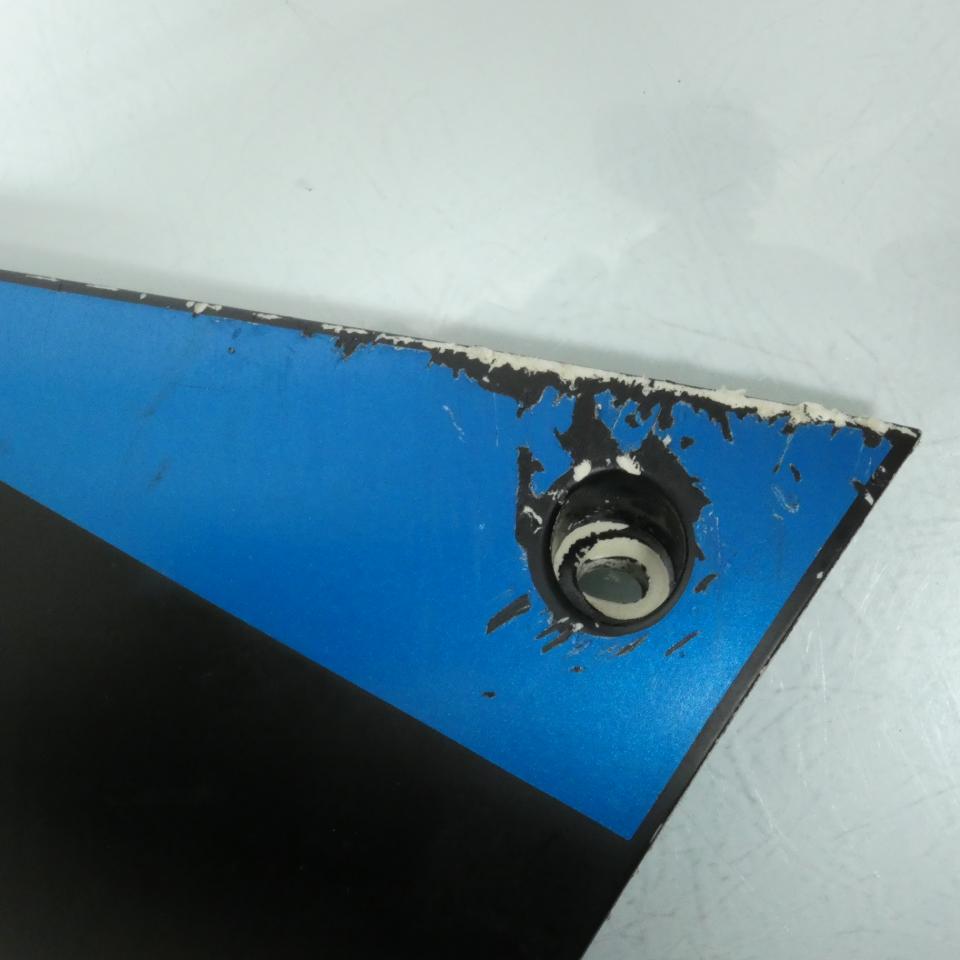 Sabot bas de caisse droit origine pour scooter Peugeot 50 Kisbee 2T 2013 à 2020 Occasion