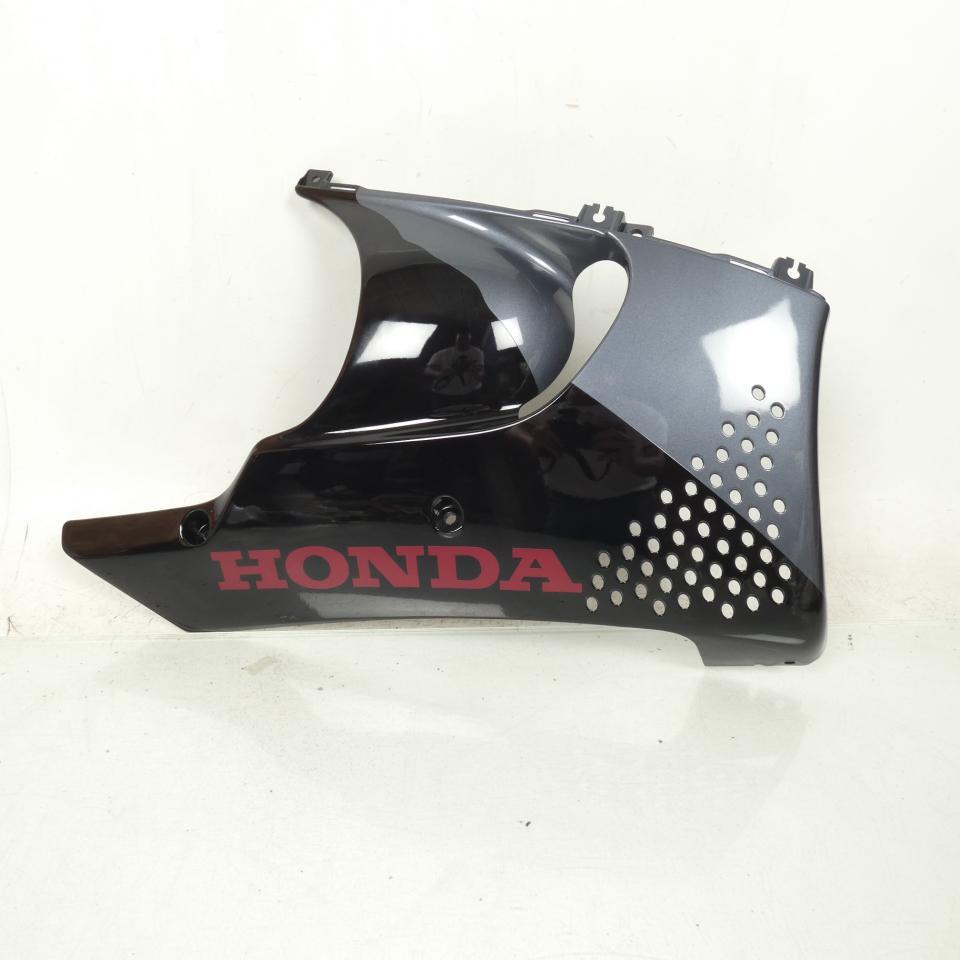 photo piece : Sabot bas de caisse droit->Honda CBR