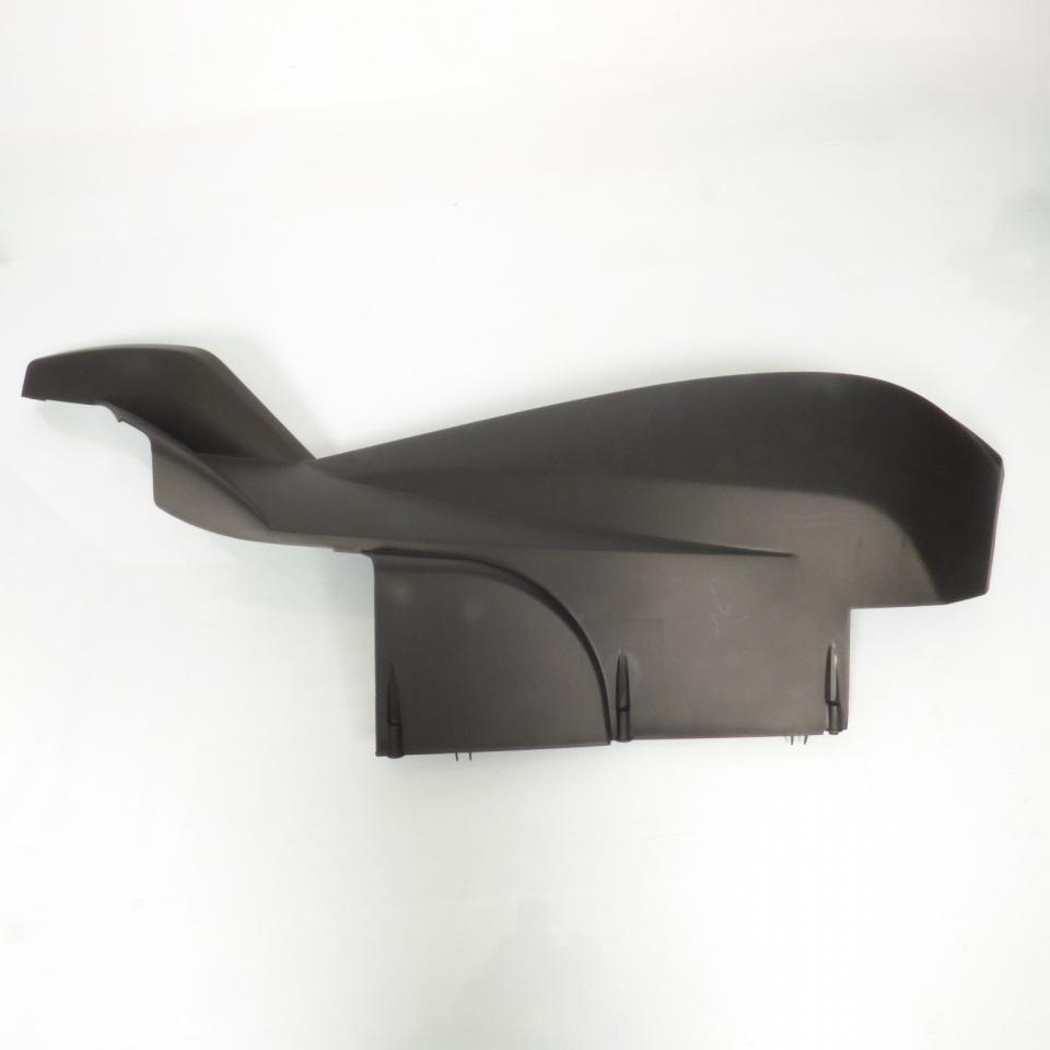 Sabot bas de caisse droit pour Peugeot Satelis