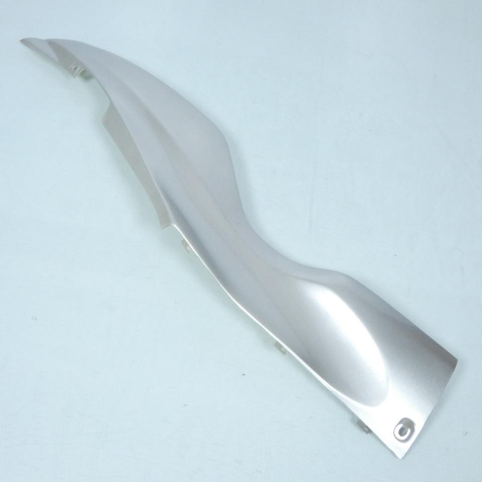 Sabot bas de caisse droit pour scooter Yiying 125 YY125T-7 Gris Neuf en destockage