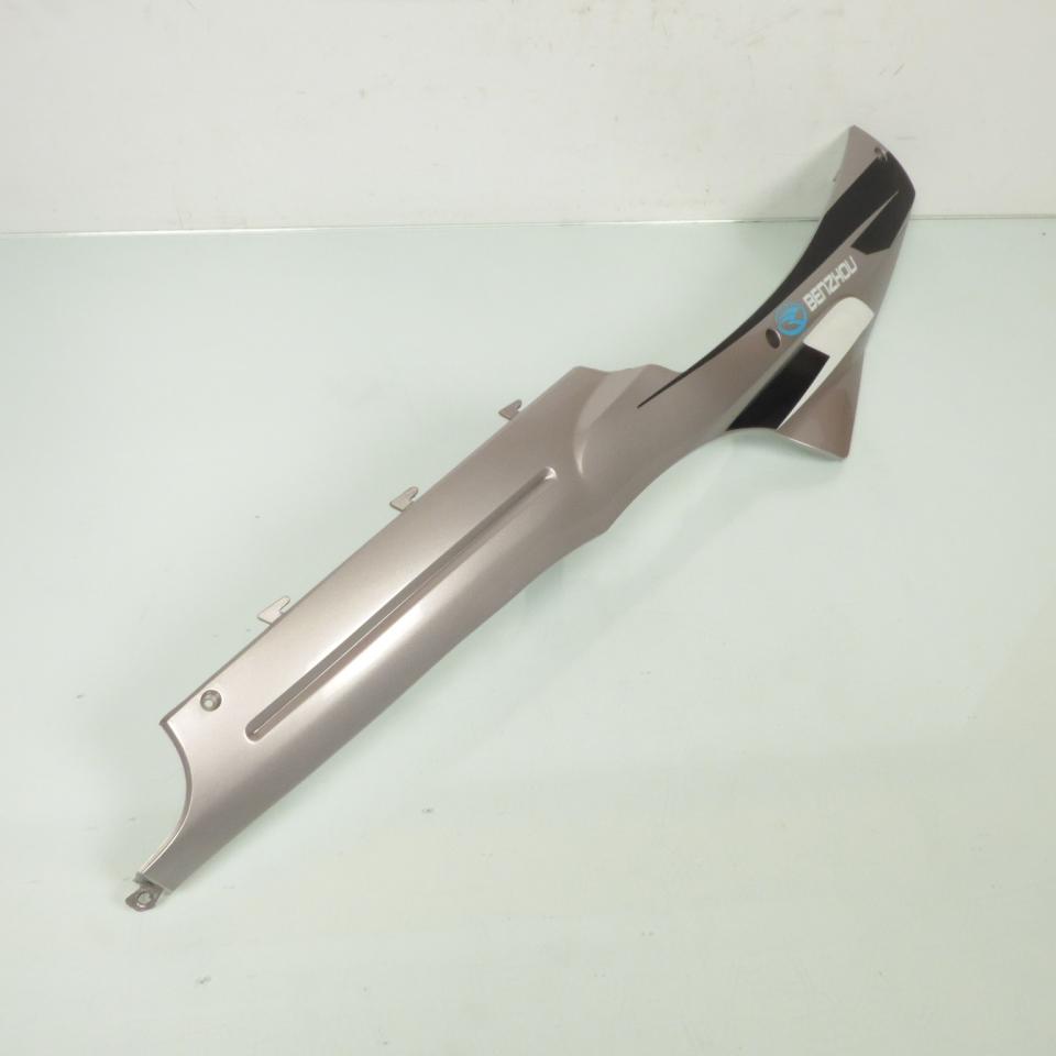 Sabot bas de caisse droit origine pour Scooter Benzhou 50 QT TB00-070301005 gris BZ-GY50-17 Neuf
