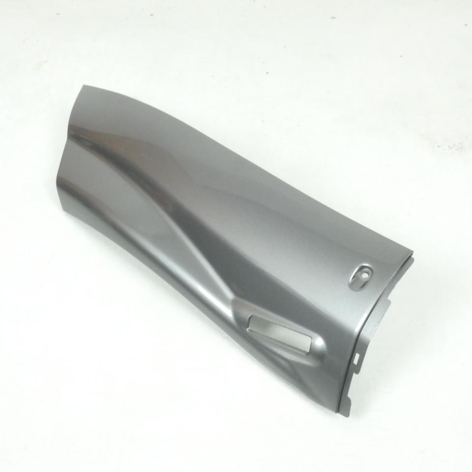 Sabot bas caisse D 5DSF171M03PL Gris pour scooter Yamaha 125 Majesty 2007-2008