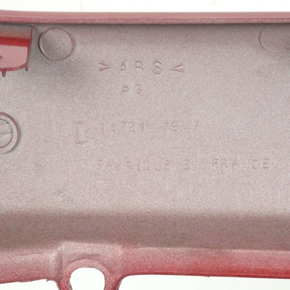 Sabot bas caisse droit rouge pour scooter Peugeot 125 SV 11721794 721794RS Neuf