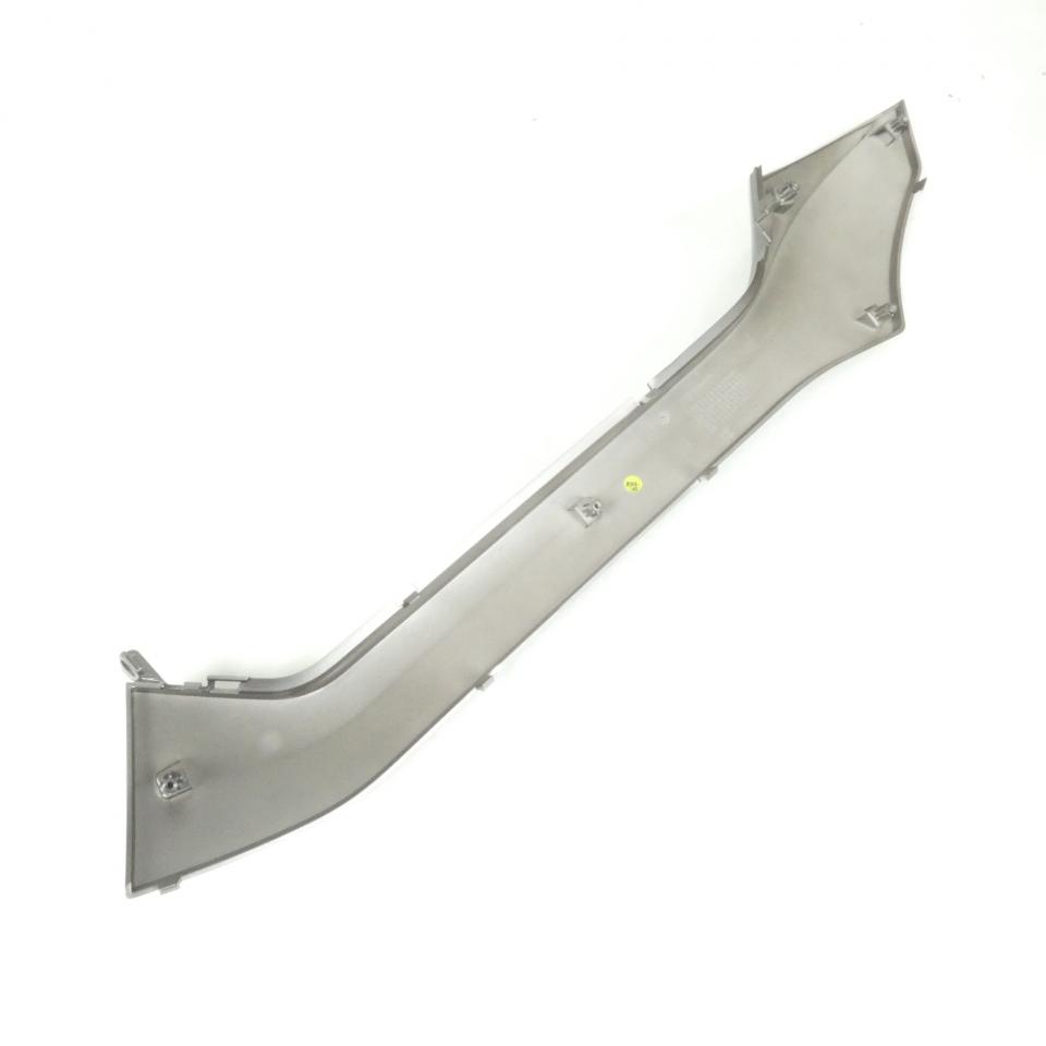 Sabot bas caisse sup droit pour scooter Peugeot 400 Metropolis Eu4 781916I9 Gris